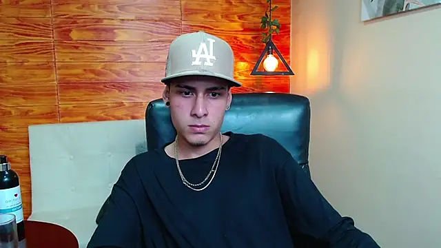 Snapshot of Bastiaan_28 chatting on 31, 12, 2024 Bastiaan 28 online show from 31, 12, 2024