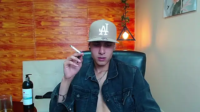 Snapshot of Bastiaan_28 chatting on 4, 1, 2025 Bastiaan 28 online show from 4, 1, 2025