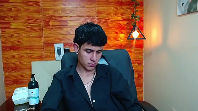 Snapshot of Bastiaan_28 chatting on 8, 1, 2025 Bastiaan 28 online show from 8, 1, 2025