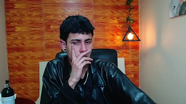 Snapshot of Bastiaan_28 chatting on 10, 1, 2025 Bastiaan 28 online show from 10, 1, 2025