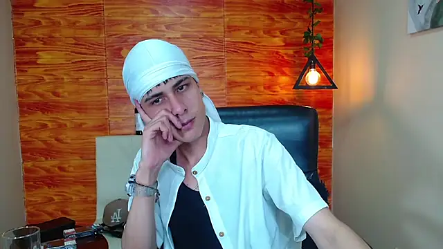 Snapshot of Bastiaan_28 chatting on 15, 1, 2025 Bastiaan 28 online show from 15, 1, 2025