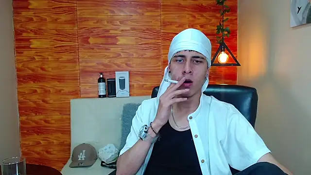 Snapshot of Bastiaan_28 chatting on 15, 1, 2025 Bastiaan 28 online show from 15, 1, 2025