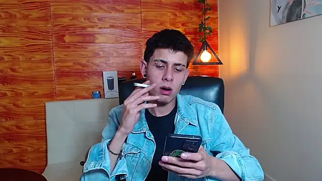 Snapshot of Bastiaan_28 chatting on 1, 2, 2025 Bastiaan 28 online show from 1, 2, 2025