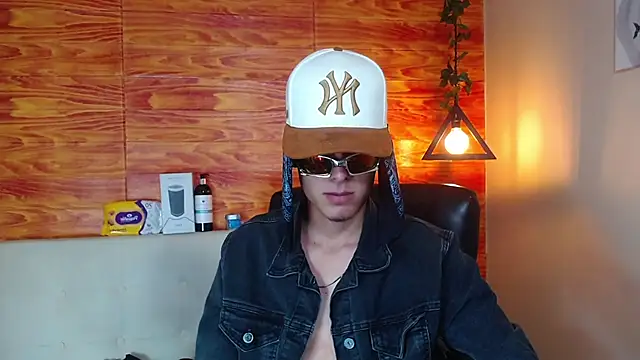 Snapshot of Bastiaan_28 chatting on 14, 2, 2025 Bastiaan 28 online show from 14, 2, 2025