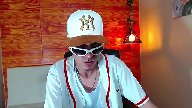 Snapshot of Bastiaan_28 chatting on 20, 2, 2025 Bastiaan 28 online show from 20, 2, 2025