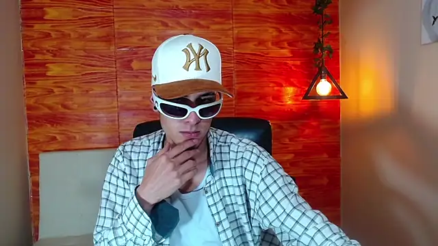 Snapshot of Bastiaan_28 chatting on 21, 2, 2025 Bastiaan 28 online show from 21, 2, 2025