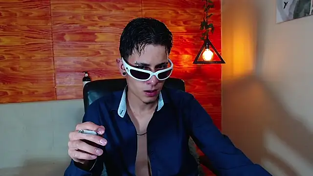 Snapshot of Bastiaan_28 chatting on 5, 3, 2025 Bastiaan 28 online show from 5, 3, 2025