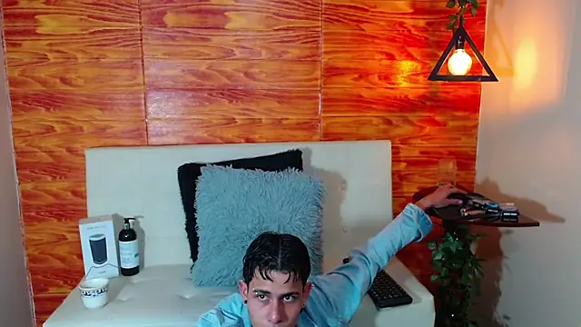 Snapshot of Bastiaan_28 chatting on 9, 3, 2025 Bastiaan 28 online show from 9, 3, 2025