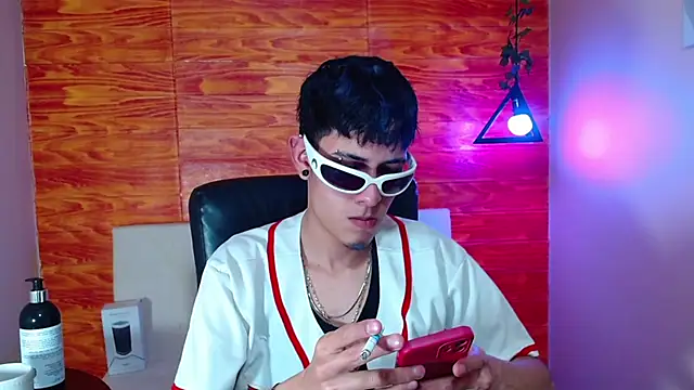 Snapshot of Bastiaan_28 chatting on 16, 3, 2025 Bastiaan 28 online show from 16, 3, 2025