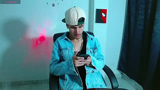 Snapshot of Bastiaan_28 chatting on 10, 10, 2025 Bastiaan 28 online show from 10, 10, 2025