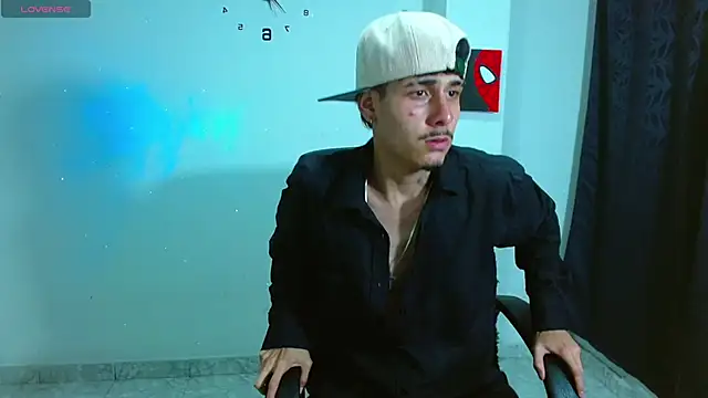 Snapshot of Bastiaan_28 chatting on 11, 10, 2025 Bastiaan 28 online show from 11, 10, 2025