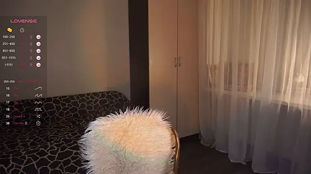 naiviv online show from 21, 9, 2025