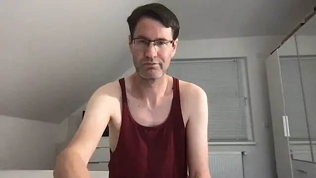 Snapshot of zxzx_cam1 chatting on 14, 9, 2025 zxzx cam1 online show from 14, 9, 2025