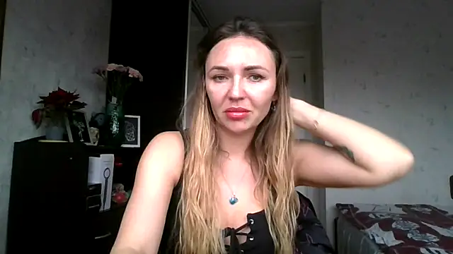 Snapshot of AngelinaLove28 chatting on 18, 12, 2025 AngelinaLove28 online show from 18, 12, 2025