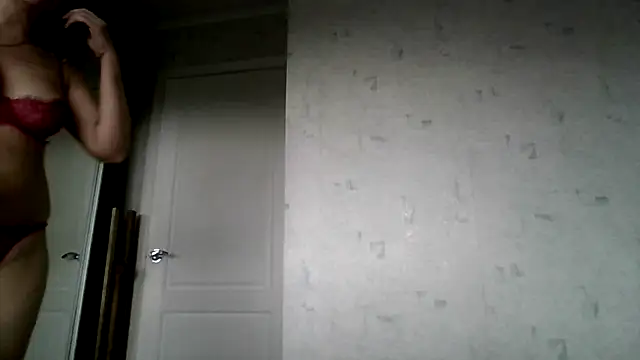 Snapshot of AngelinaLove28 chatting on 18, 5, 2026 AngelinaLove28 online show from 18, 5, 2026