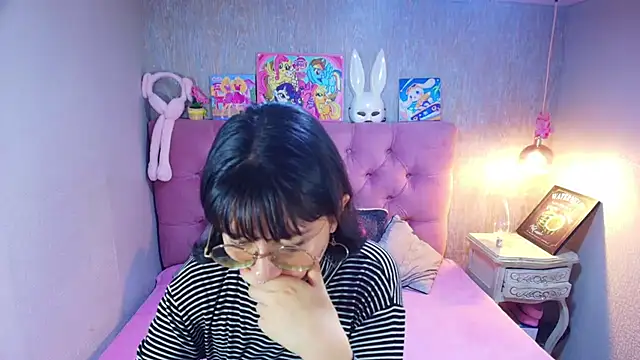 charlottemoonxz online show from 28, 2, 2026