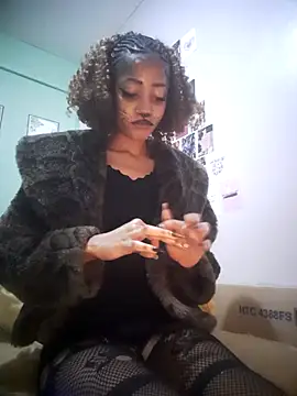 Snapshot of GoddessVee chatting on 31, 10, 2025 GoddessVee online show from 31, 10, 2025