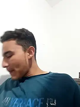 Snapshot of fuego-frots777 chatting on 4, 10, 2025 fuego-frots777 online show from 4, 10, 2025