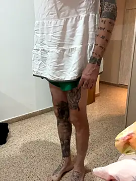 Snapshot of Kamaleonix chatting on 13, 9, 2025 Kamaleonix online show from 13, 9, 2025