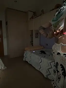 Snapshot of Kamaleonix chatting on 25, 10, 2025 Kamaleonix online show from 25, 10, 2025