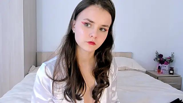 evelinal ove online show from 5, 3, 2025