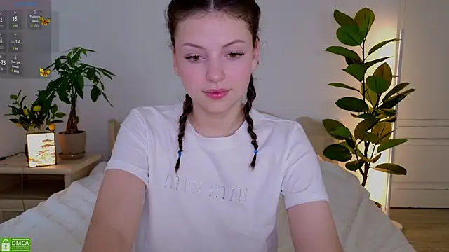 Snapshot of pusichka chatting on 5, 10, 2025 pusichka online show from 5, 10, 2025