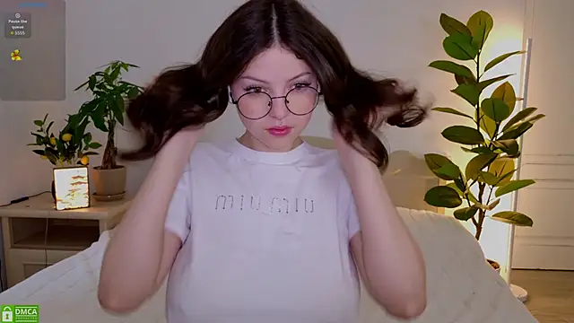 Snapshot of pusichka chatting on 9, 10, 2025 pusichka online show from 9, 10, 2025