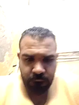 Snapshot of ListedLoin chatting on 1, 1, 2025 ListedLoin online show from 1, 1, 2025