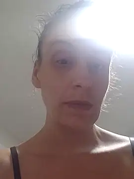 Snapshot of PrettyPocahontas69 chatting on 2, 10, 2025 PrettyPocahontas69 online show from 2, 10, 2025