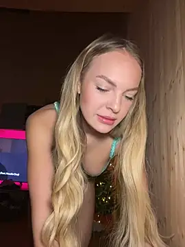 Snapshot of ChiaraVixen chatting on 15, 12, 2024 ChiaraVixen online show from 15, 12, 2024