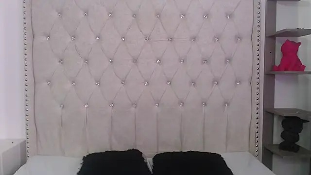 Snapshot of Abril_Squirt chatting on 25, 2, 2026 Abril Squirt online show from 25, 2, 2026