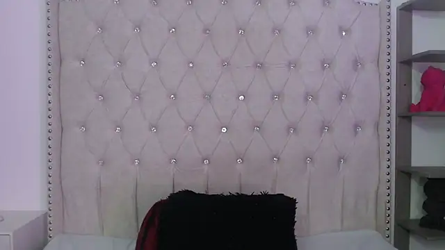 Snapshot of Abril_Squirt chatting on 6, 3, 2026 Abril Squirt online show from 6, 3, 2026