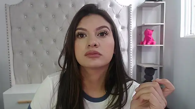 Snapshot of Abril_Squirt chatting on 9, 3, 2026 Abril Squirt online show from 9, 3, 2026