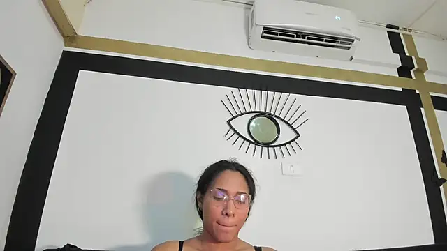 EmilyGomezLS online show from 11, 5, 2026