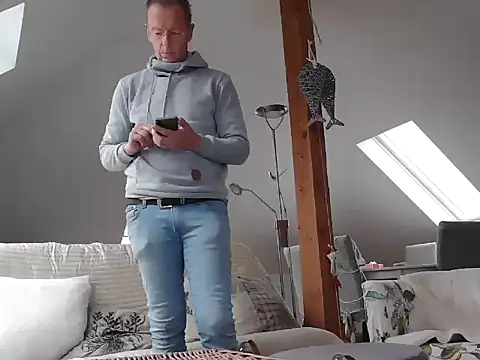 maxmueller321 online show from 22, 12, 2025