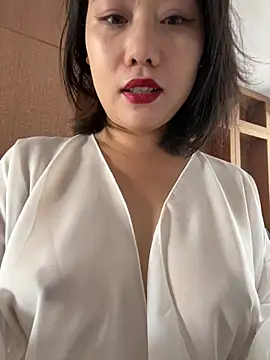 Eliza-E online show from 13, 5, 2026