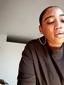 Perlasexyu1 online show from 19, 9, 2025