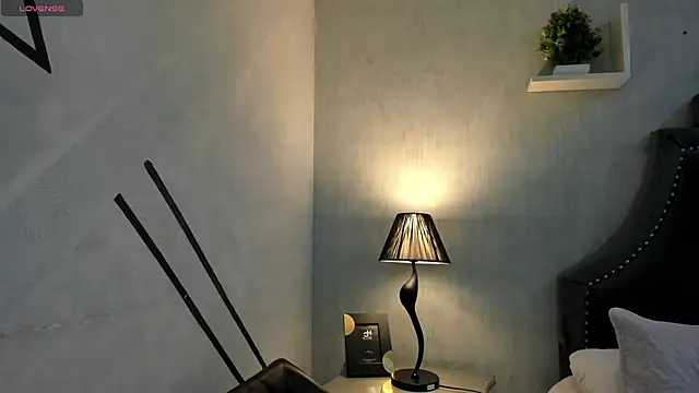 Snapshot of AnntoniaWood chatting on 3, 12, 2024 AnntoniaWood online show from 3, 12, 2024