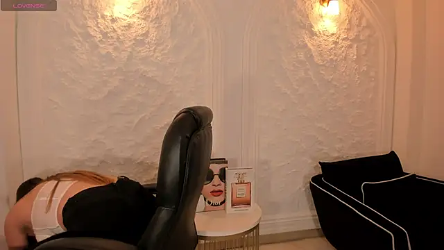 BellaRose X online show from 8, 11, 2025