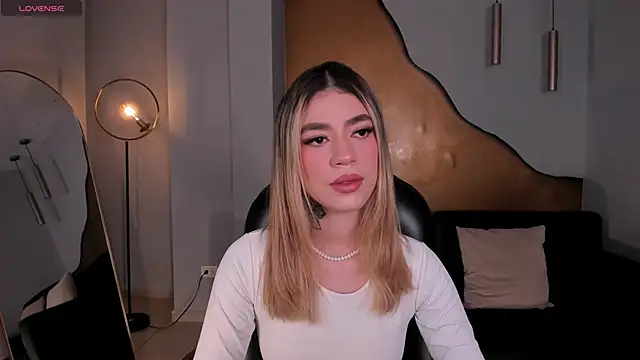 ViolettHansson online show from 7, 2, 2026