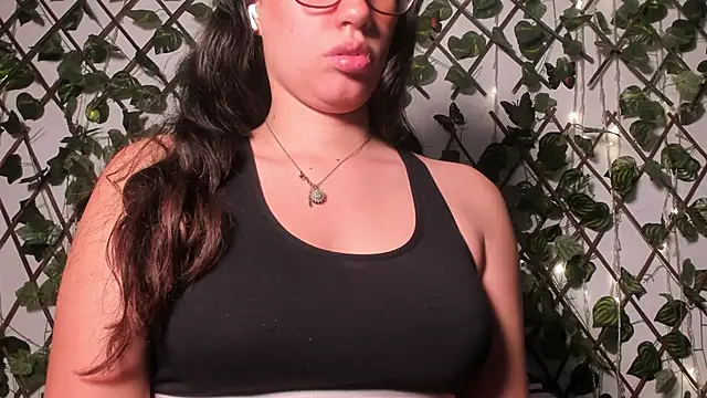 CoralineSanchez online show from 20, 9, 2025