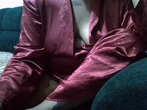 NATASHA LUCKY online show from 6, 5, 2026