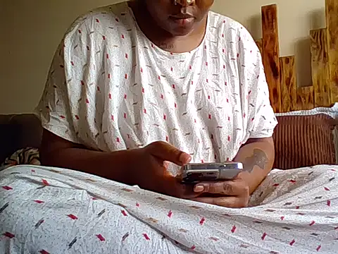 NATASHA LUCKY online show from 10, 5, 2026