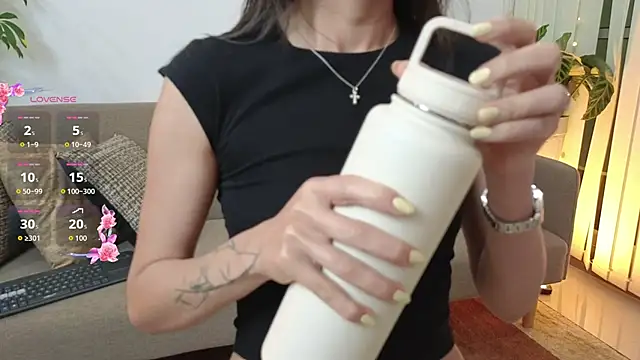 ScarlletFoxx online show from 24, 10, 2025