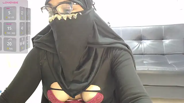 Snapshot of Aaliyah_brown chatting on 18, 9, 2025 Aaliyah brown online show from 18, 9, 2025