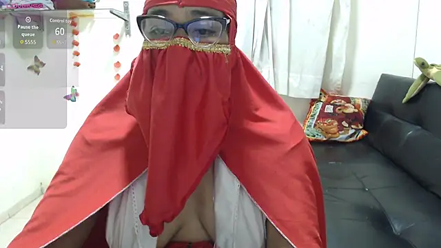 Snapshot of Aaliyah_brown chatting on 3, 10, 2025 Aaliyah brown online show from 3, 10, 2025