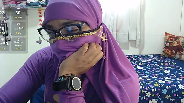 Snapshot of Aaliyah_brown chatting on 24, 10, 2025 Aaliyah brown online show from 24, 10, 2025