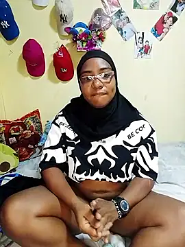 Aaliyah brown online show from 25, 11, 2025