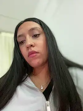 Salome golvert online show from 15, 1, 2025