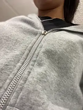 Salome golvert online show from 1, 2, 2025